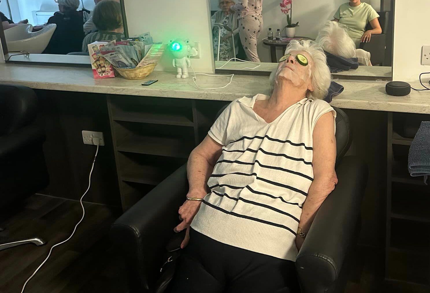 residents getting pampered in the salon